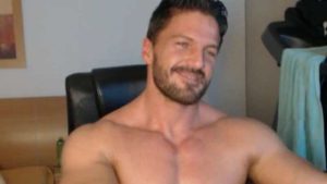 handsome muscled webcam performer Xavier Hulk